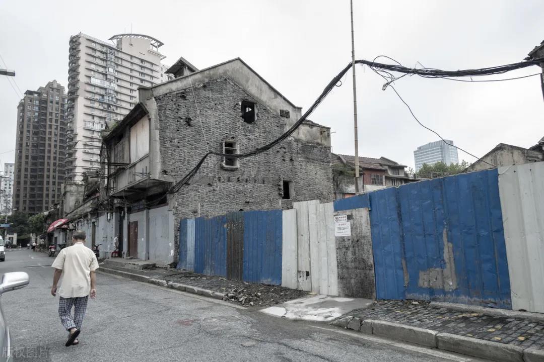 以租代征触犯的法律法规