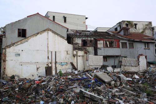 拆迁来了，农民自行翻建的自建房怎么办？