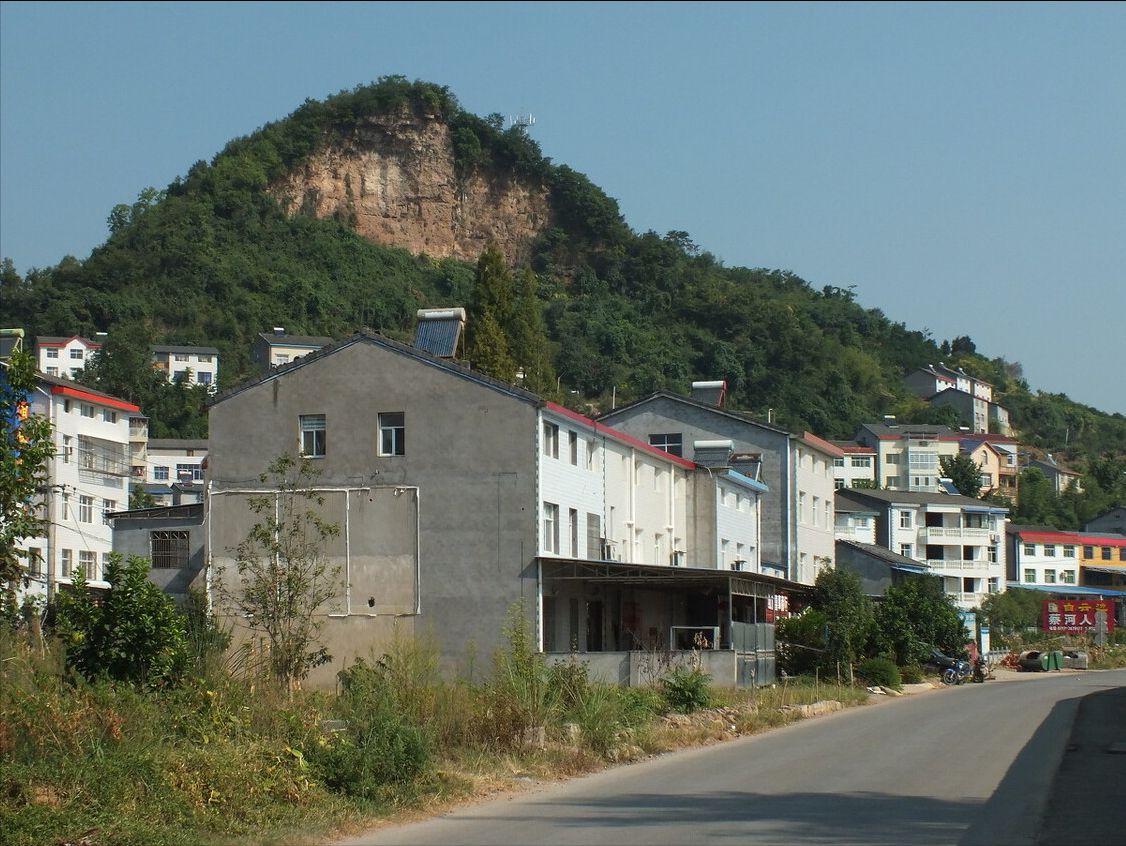 协议签订后安置房长期未交付，如何维护自身权益？