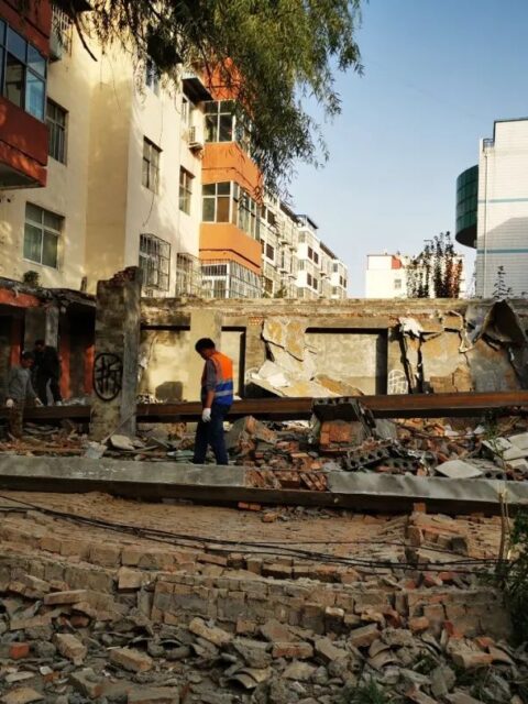 收到《限期拆除决定书》就一定会被强拆？五个关键法律误区解析