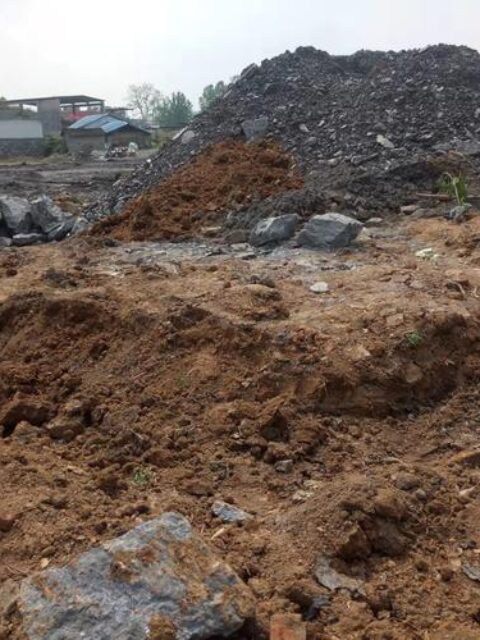 土地被强征、家产被洗劫，为何维权十三年无果？