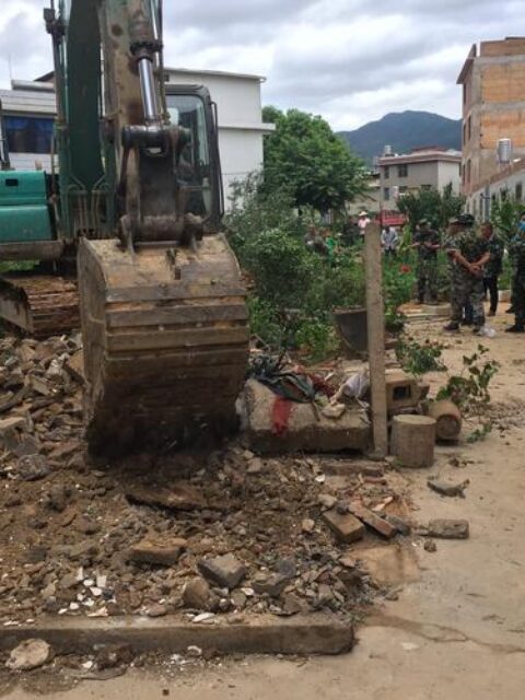 违法占地埋杆后一再违约，农民的权益谁来保障？